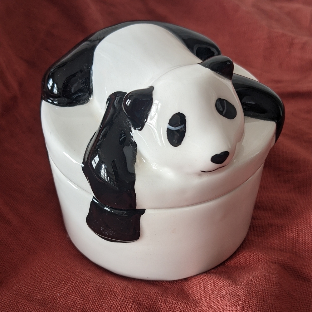 Little Panda Ceramic Jewelery/ Accessory Case